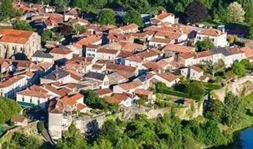 驻马店回乡建别墅为什么一定要选专业乡墅公司